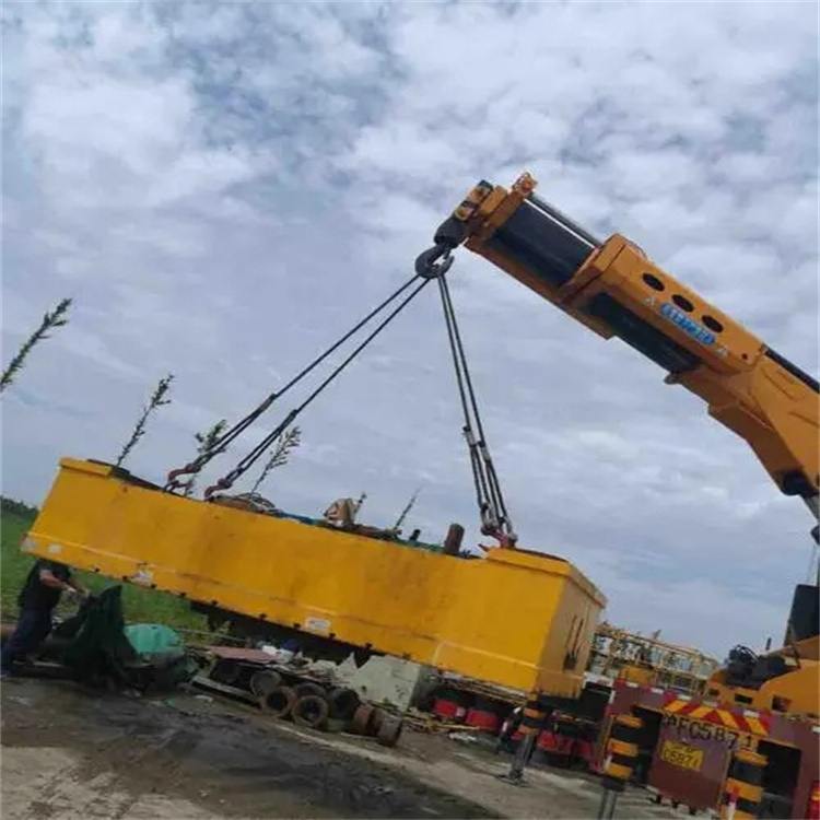 祁阳吊车吊集装箱需要多少钱